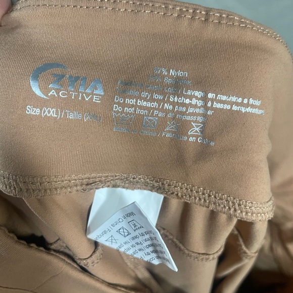 Zyia Active Ascend Joggers size XXL Camel Tan Pants Retired Size XXL - Picture 11 of 12